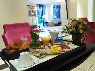 Nouveau Paris Park Hotel